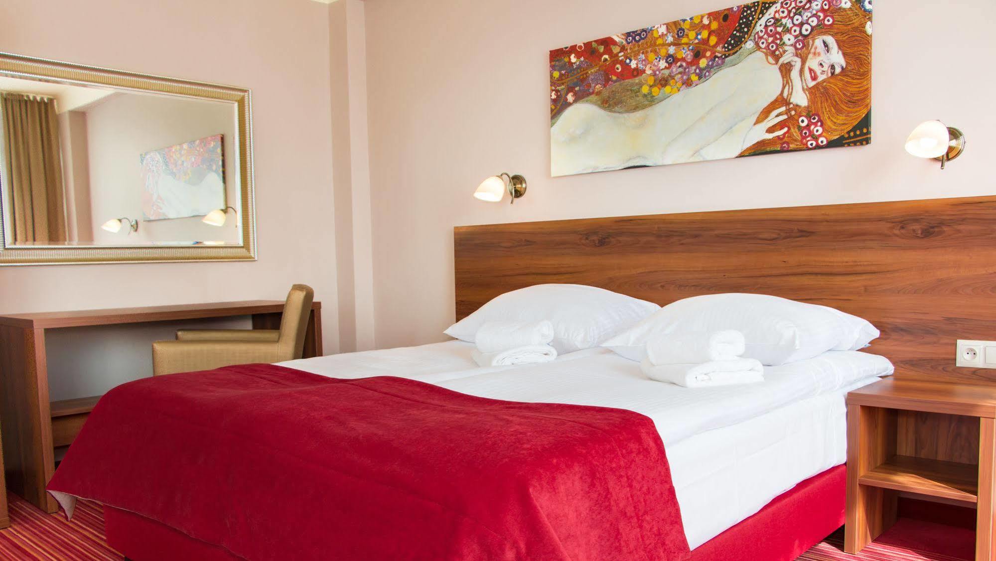 Hotel Voco By Ihg 4*